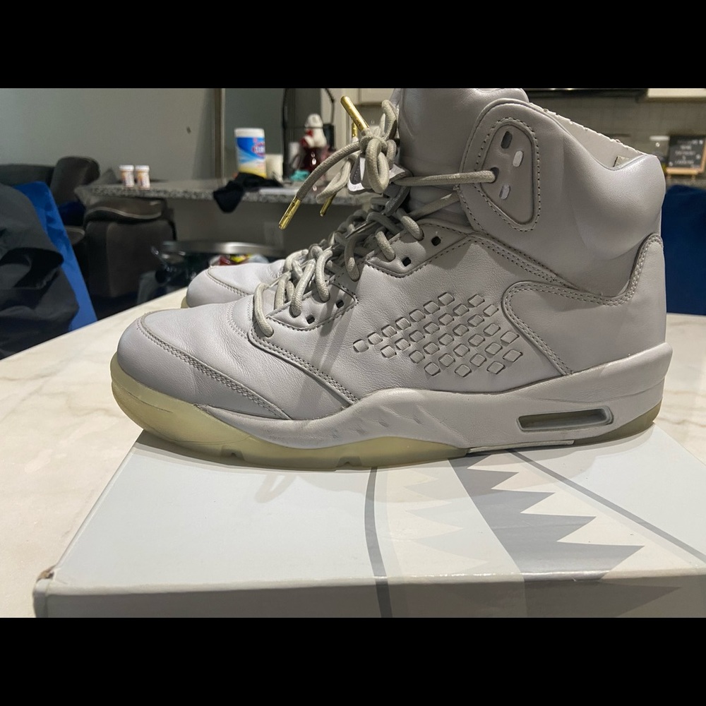 Air Jordan Retro 5 Pure Platinum